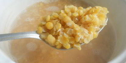 Шаг 1: супа горохового с копченой курицей