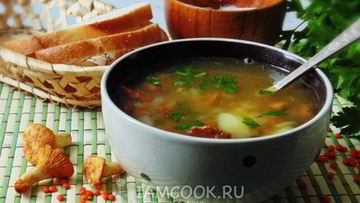 Рецепт Грибного супа из лисичек и чечевицы
