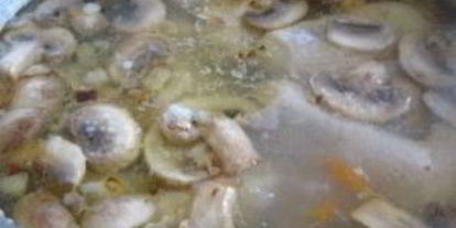 Шаг 7: грибного супа с курицей