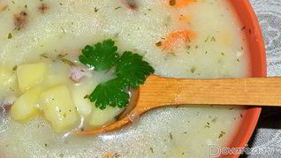 Рецепт Картофельного супа с копченостями и сливками