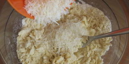 Шаг 3: холодного красного супа с ароматной крошкой