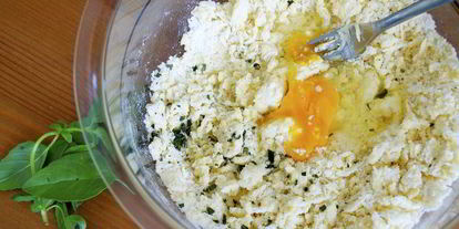 Шаг 4: холодного красного супа с ароматной крошкой