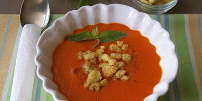 Шаг 7: холодного красного супа с ароматной крошкой