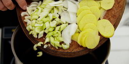 Шаг 3: холодного крема-супа из свеклы с щавелем