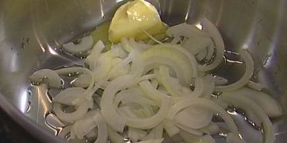 Шаг 1: холодного супа из огурцов с семгой и базиликом