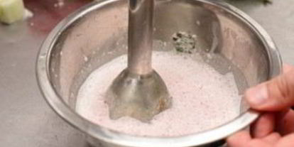 Шаг 3: холодного супа из редиса в черном хлебе