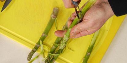 Шаг 5: холодного супа-пюре из спаржи и авокадо