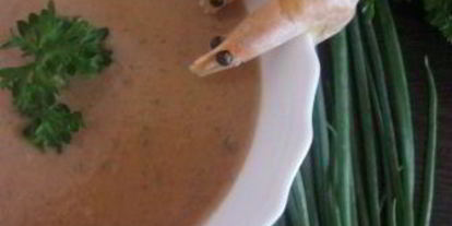 Шаг 2: пряного холодного супа из огурца с креветками