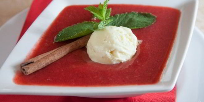 Рецепт клубничного супа