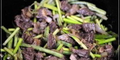 Шаг 3: лагмана с квашеной капустой