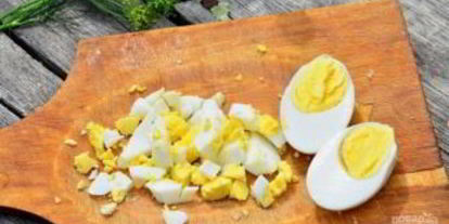 Шаг 2: окрошки классической с колбасой на квасе