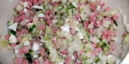 Шаг 3: окрошки классической с колбасой