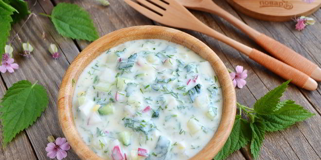 Рецепт окрошки на кефире с крапивой и мятой