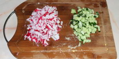 Шаг 3: окрошки на квасе с докторской колбасой