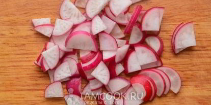 Шаг 7: окрошки на майонезе с колбасой