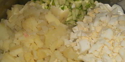 Шаг 2: окрошки на свекольном отваре