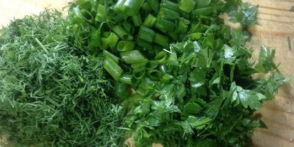 Шаг 5: окрошки с куриной грудкой и помидорами