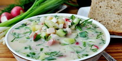 Шаг 8: окрошки сборной мясной в ледяной чаше