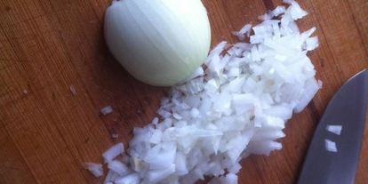 Шаг 2: сельдереевой окрошки на кефире