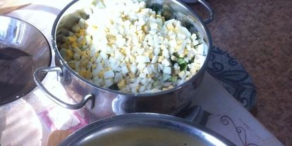 Шаг 3: сельдереевой окрошки на кефире