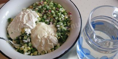 Шаг 8: вкусной окрошки на сметане и воде