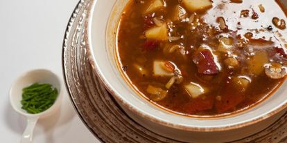 Шаг 4: минестроне с грибами и колбасками чорисо