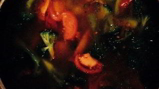 Рецепт Овощного супа с курицей, брокколи и помидорами