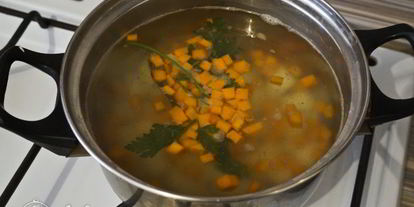 Шаг 5: овощного супа с зеленым горошком