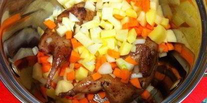 Шаг 2: овощного супчика с перепелкой