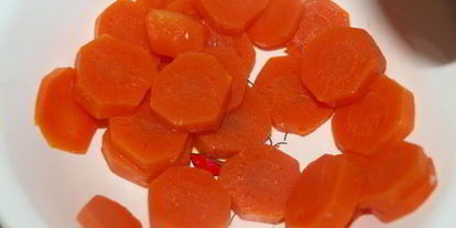 Шаг 3: супа из форели с плавленным сыром и овощами