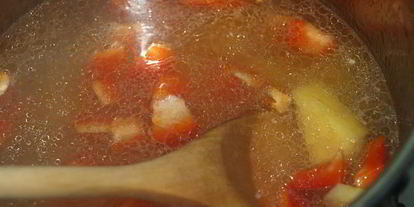 Шаг 5: супа из форели с плавленным сыром и овощами