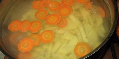 Шаг 1: супа овощной с фрикадельками