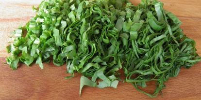 Шаг 4: рассольника с копченой колбасой и перловкой