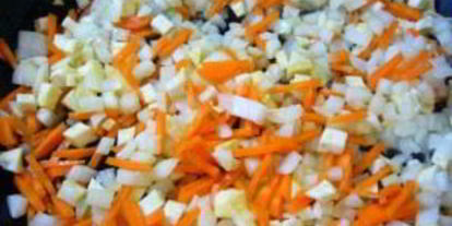 Шаг 2: рассольника с куриными сердечками