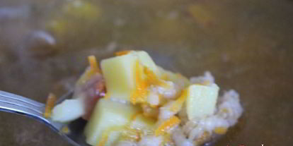 Шаг 4: рассольника с маслятами и ветчиной