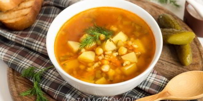 Рецепт Рассольника с перловкой, солеными огурцами и нутом