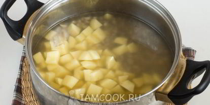 Шаг 7: рассольника с перловкой, солеными огурцами и нутом