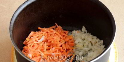 Шаг 6: рассольника с томатом, перловкой и солеными огурцами