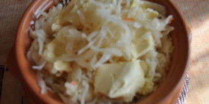 Шаг 2: кислых щей с утиными потрошками и черносливом