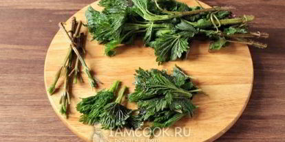 Шаг 8: постных зеленых щей с крапивой и китайским чесноком