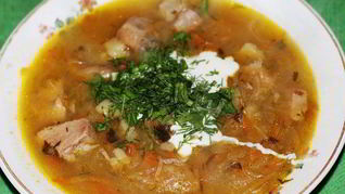 Рецепт Щей из кислой капусты в мультиварке