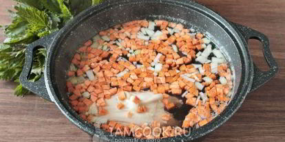 Шаг 2: щей из крапивы с яйцом