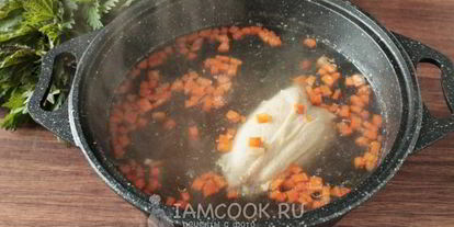 Шаг 4: щей из крапивы с яйцом