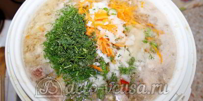 Шаг 8: щей из квашеной капусты в мультиварке