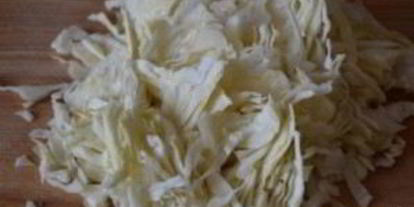 Шаг 2: щей из щавеля с капустой