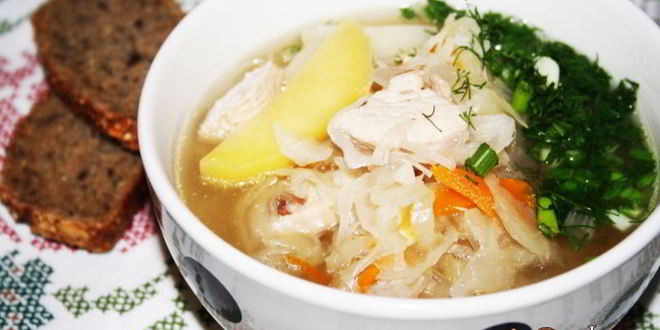 Рецепт щей с квашеной капустой, индейкой и копченой колбаской