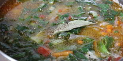 Шаг 8: щей с мангольдом на курином бульоне