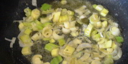 Шаг 6: щей весенних с рисом и щавелем