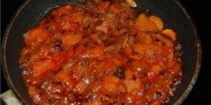 Шаг 2: капустной солянки с сосиской