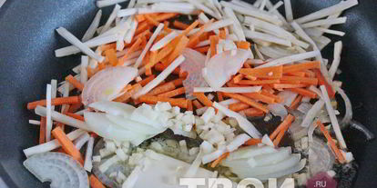 Шаг 2: классической солянки